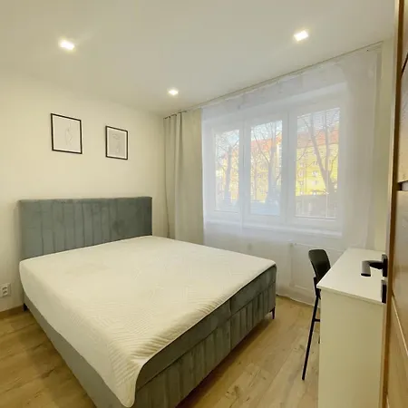 Apartment Jack 2